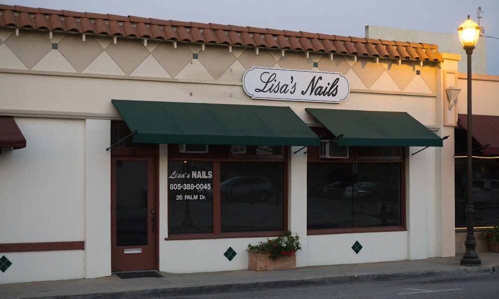 Lisa’s Nails
